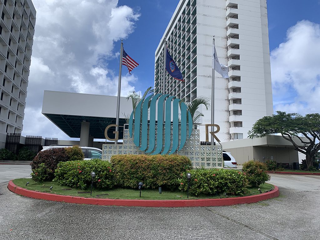 關島珊瑚礁飯店GUAM REEF HOTEL-CXXI泳池酒吧&燒烤