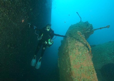 TOUCH SHIP WRECKS FROM TWO WORLD WARS